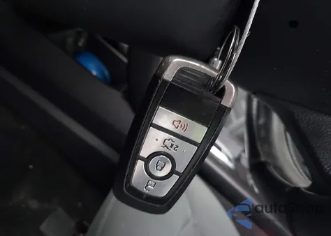 2018 Ford Fusion Se z USA, uszkodzony, nr VIN 3FA6P0HD7JR192943